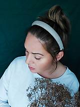 Ozdoby do vlasov - Ľanová "Puff" čelenka s ručnou rastlinnou výšivkou - svetlá piesková malý vzor - 16052821_