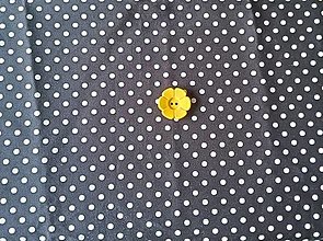 Bundy a kabáty - Čierny plášť s bielymi bodkami a červeným golierom  (Žltá) - 16053411_