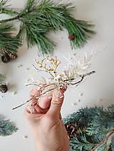 Brošne - Kvetinová brošňa "snežná laň" - 16060460_