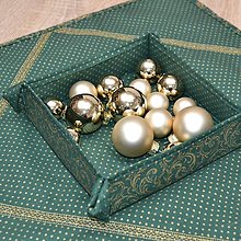 Úžitkový textil - KORINA- zlaté ornamenty na zelenej - štvorcový košíček 15x15x5 cm - 16056950_
