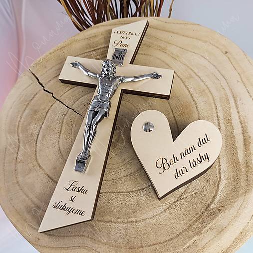 Dekorácie - Svadobný krížik (25 cm) a krabička na prstene (SET - Svadobný krížik a krabička na prstene) - 16056800_