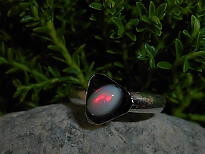 Prstene - ring with colors-opals-opál-prsteň-striebro (prsteň-drahý opál 2) - 16062012_