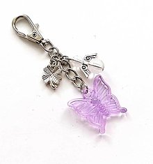 Kľúčenky - Kľúčenka "motýľ" s anjelikom (fialová) - 16061294_