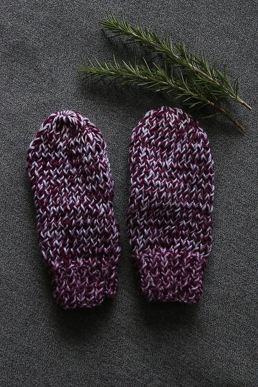 Ručne pletené fialové rukavice palčiaky