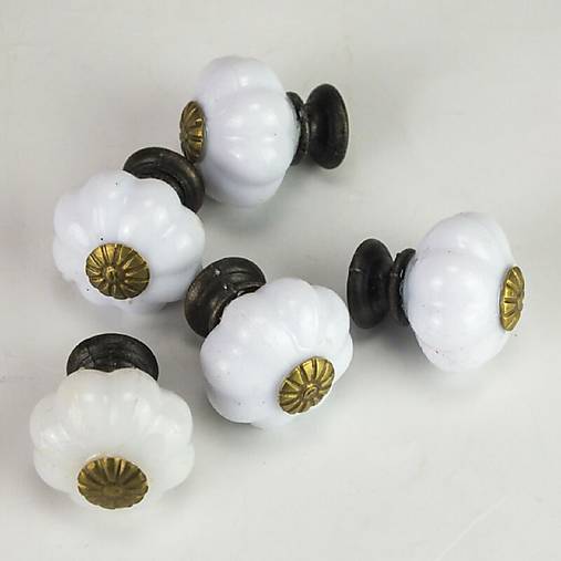Iný materiál - Kovová úchytka Kvietka - 2,5cm/porcelán - 1ks - 16066557_