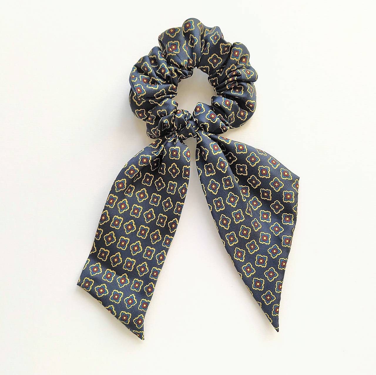 Francúzska hodvábna MAXI scrunchie (Kvetinková)