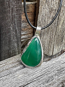 Náhrdelníky - Zelený achát - náhrdelník - 16069615_
