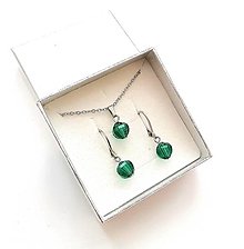 Sady šperkov - Sada brúsené guličky 8 mm + oceľ (smaragd) - 16075566_