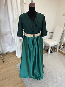 Šaty - Zelené spoločenské šaty s opaskom - 16074375_