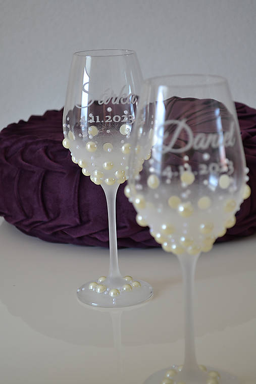 Svadobný pohár na víno perlový