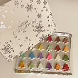 Svietidlá - Adventný kalendár vonných voskov  (Bielo strieborný bez lampy) - 16071699_