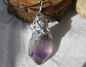 Náhrdelníky - Big violet ametyst crystall - 16078776_