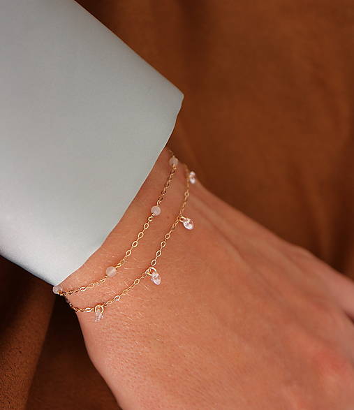 Náramky - Náramky s mesačným kameňom a zirkónmi (gold filled) - 16079622_