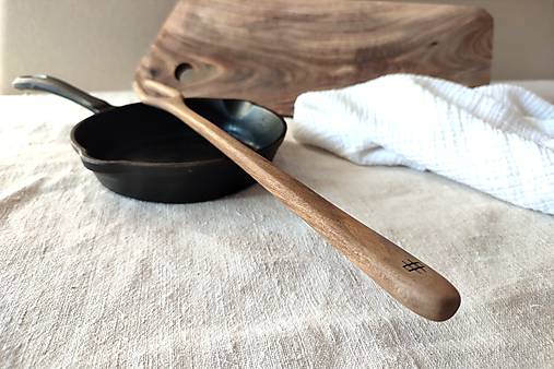 Drevená servírovacia vidlica