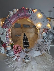 Dekorácie - vianočný veniec ružovo-biely svietiaci - 16078863_