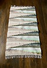 Úžitkový textil - Zeleno-béžový koberec so stromovým vzorom - 16083052_