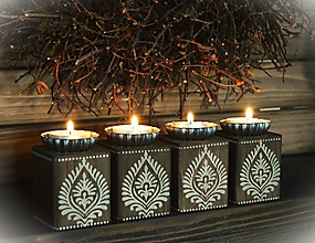Svietidlá a sviečky - Drevené svietniky s formičkami - 16080897_