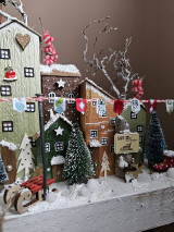Dekorácie - Vianočná dekorácia ,,Santova dedinka,, - 16086950_