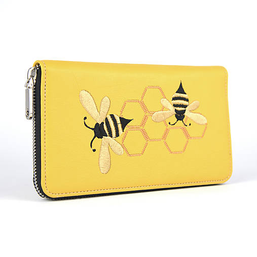 Vyšívaná kožená dámska peňaženka s motívom Včeličiek, žltá farba