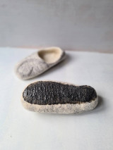 Ponožky, pančuchy, obuv - Vlnené papuče plstené - 16095128_