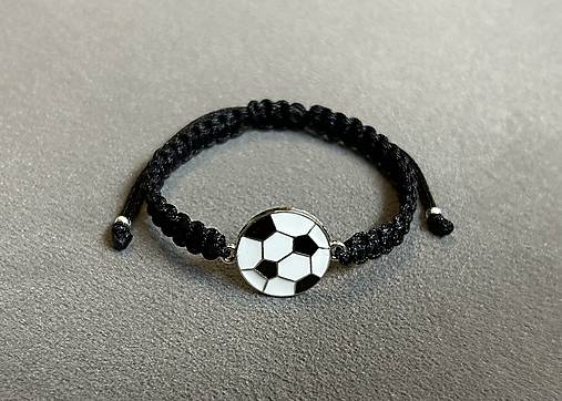 Pletený šnúrkový náramok “Futbal” pre malého (aj veľkého) futbalistu