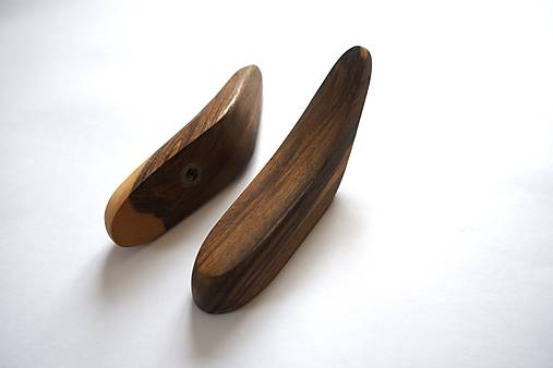 Nástenný vešiak QUEEN drevo orech