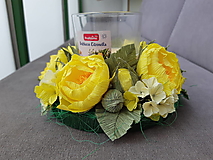 Svietidlá - Svietnik so žltými papierovými kvetmi - 16095256_