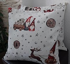 Úžitkový textil - Vianočné obliečky na vankúše,,škriatok na béžovej" - 16099086_