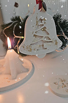 Dekorácie - Vianočná ozdoba| Vianočná dekorácia Jesmonite| Ručne vyrobený darček - 16096738_