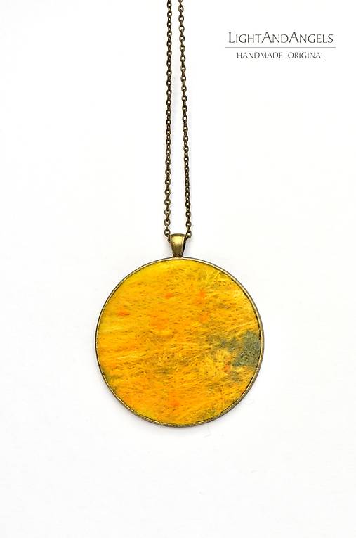 Náhrdelníky - Arttexový prívesok "Slnečná žiara" - veľ.XL - 16102829_