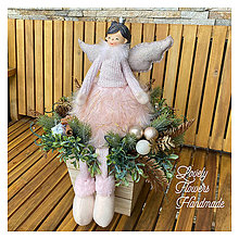 Dekorácie - Zimný aranzmmán Ružová bábika - 16108521_
