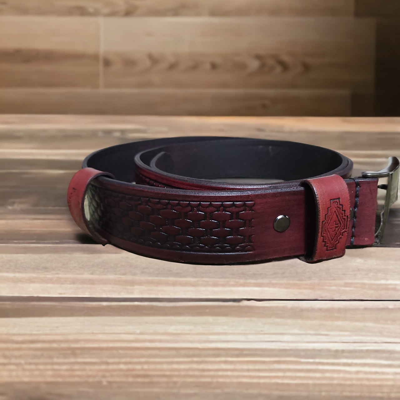 Zdobený kožený opasok