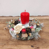 Vianočný svietnik, sviatočný aranžmán, vianočná dekorácia na stôl 