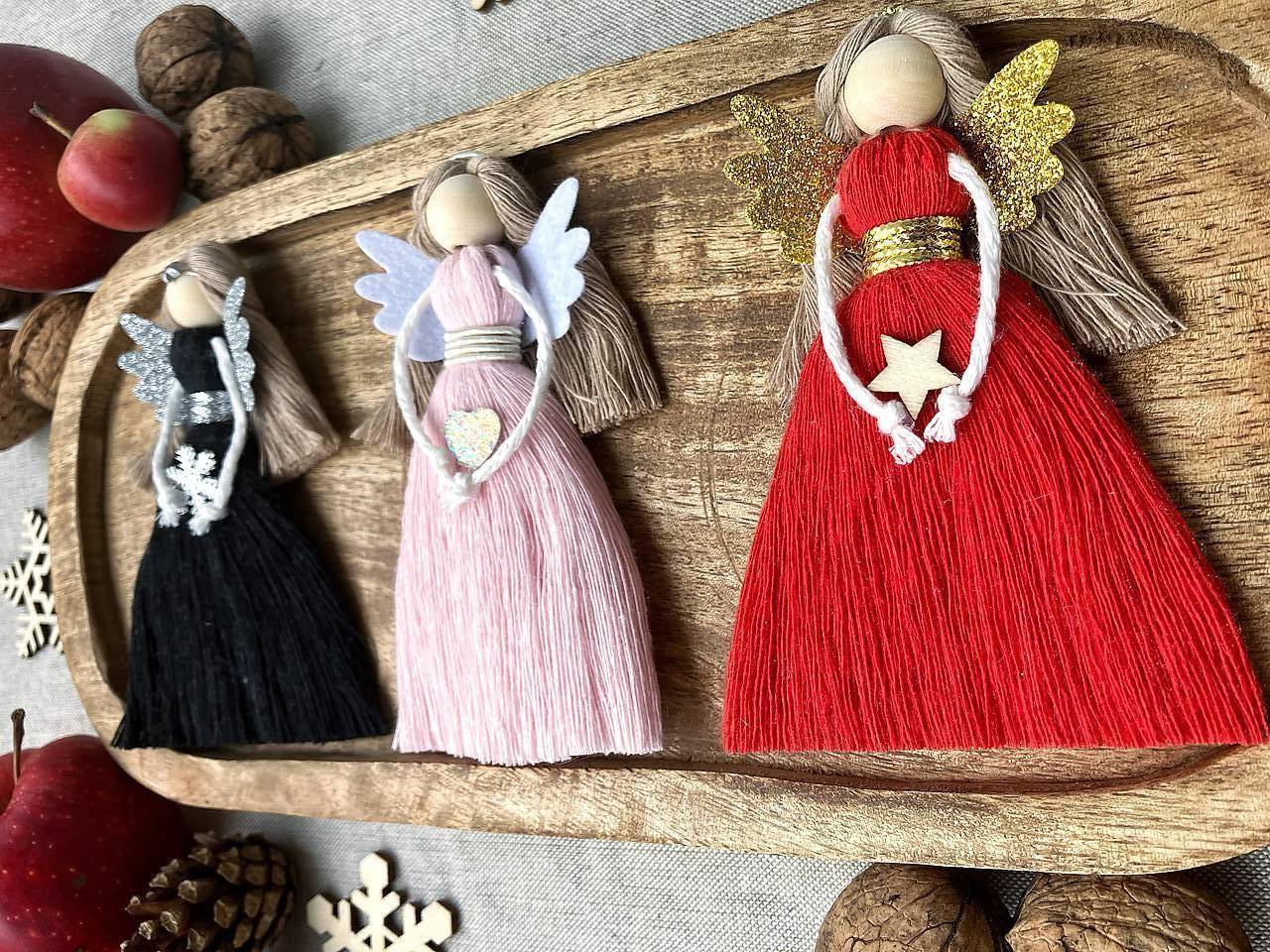 Farebný vianočný anjelik