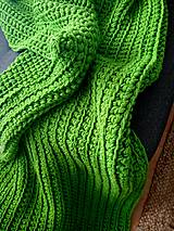 Úžitkový textil - HYGGE háčkovaný prehoz zelený - 16117219_