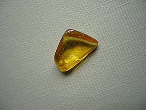Minerály - Troml. kámen – jantar 16 mm, č.99f - 16119669_