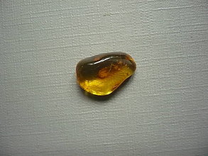 Minerály - Troml. kámen – jantar 16 mm, č.165f - 16120121_