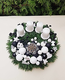 Dekorácie - adventný veniec čierno-biely 30 cm so sviečkami - 16122604_