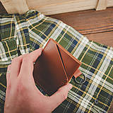 Pánske tašky - Darčekový set kožená peňaženka Forester + kľúčenka (Chestnut) - 16124778_
