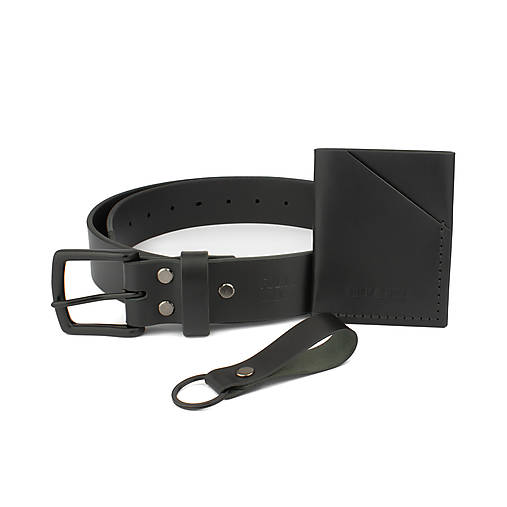 Darčekový set kožený opasok Hills + peňaženka Forester + kľúčenka No.1 (Black)