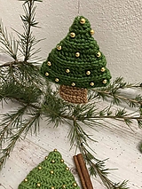 Dekorácie - Vianočné závesné dekorácie /stromčeky/so zlatými guľôčkami - 16125555_