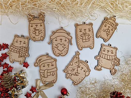 Dekorácie - Vianočné ozdoby na stromček - medvedíky (sada 8 ks) - 16128627_