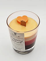 Sviečky - Čerešňový zákusok - sójová sviečka troch vôní v skle s dreveným knôtom, 230 ml - 16127440_