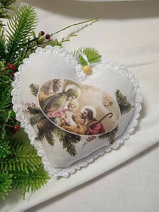 Dekorácie - Vianočné srdiečko-svätá rodina - 16126178_