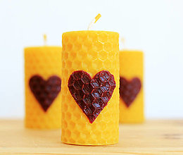Sviečky - sviečka srdiečko - 100% včelí vosk (6 x 3 cm) - 16133567_