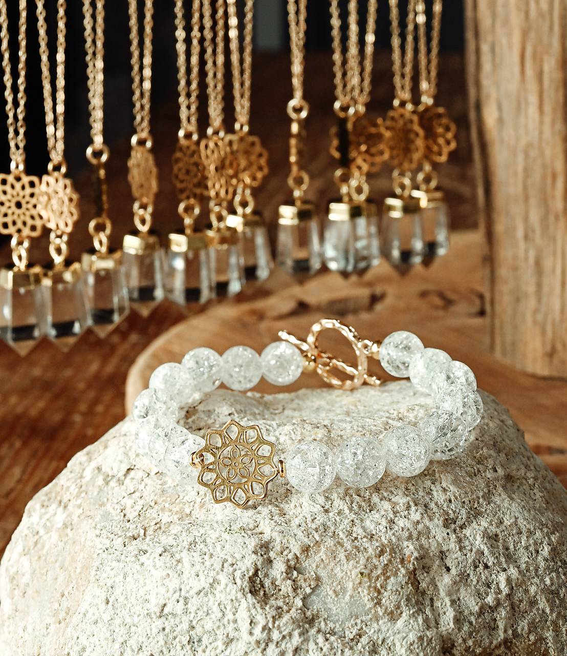 Krištáľový náramok s kvetom vďačnosti