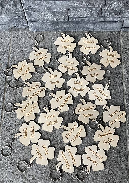 Tabuľky - Štvorlistok Pre šťastie - kľúčenka z dreva - 16131562_