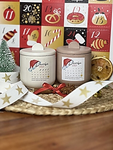 Svietidlá a sviečky - Vianočná adventná sójová sviečka s kalendárom - 16134372_