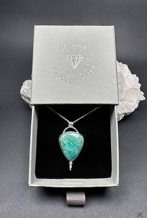 Strieborný 925/1000 prívesok s minerálom shattuckit