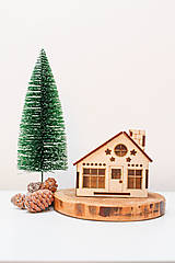 Dekorácie - Vianočný domček RODINNÝ - 16138054_